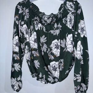 Boohoo Dark Green Floral Blouse